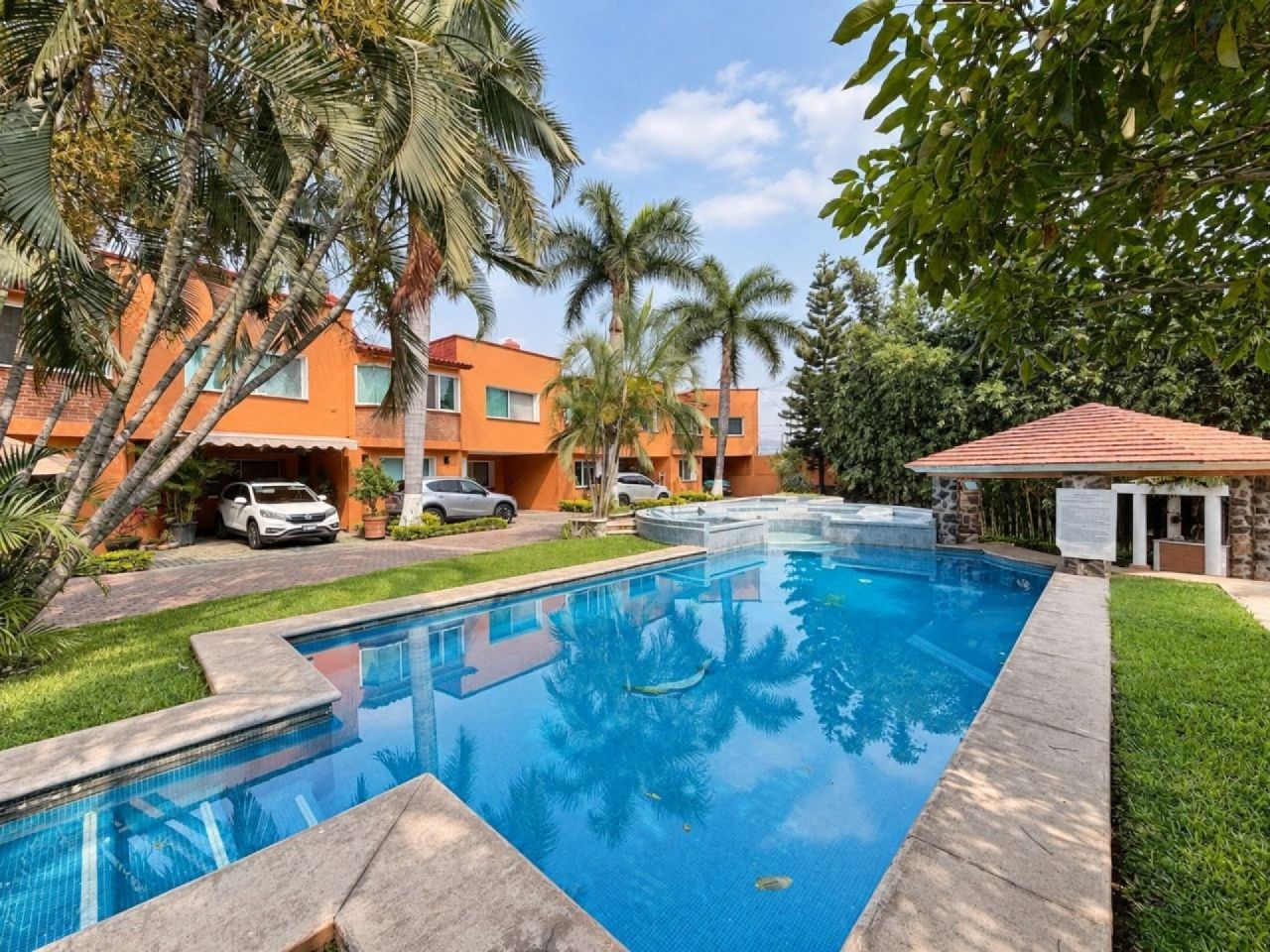 Condominios en Burgos Bugambilias
